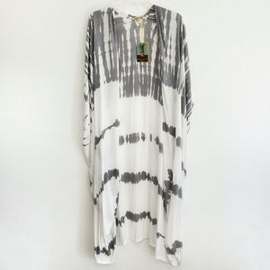 Pineapples Tie-Dye Kimono Ruana Swim Coverup Gray and White